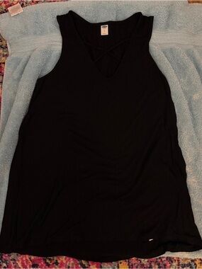 Old Navy Black Crisscross V-Neck Tank Top